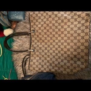 Gucci shoulder bag